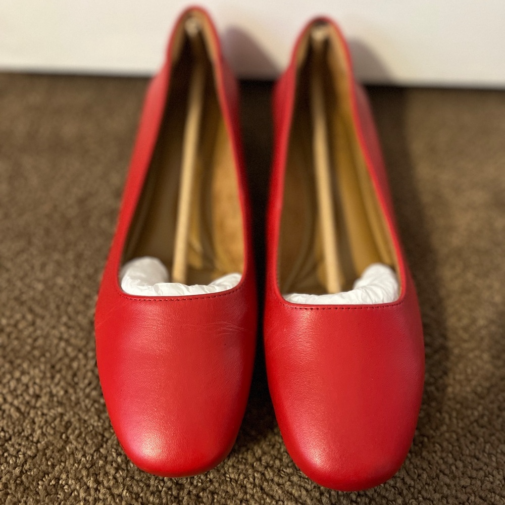 Naturalizer Red Ballet Flats